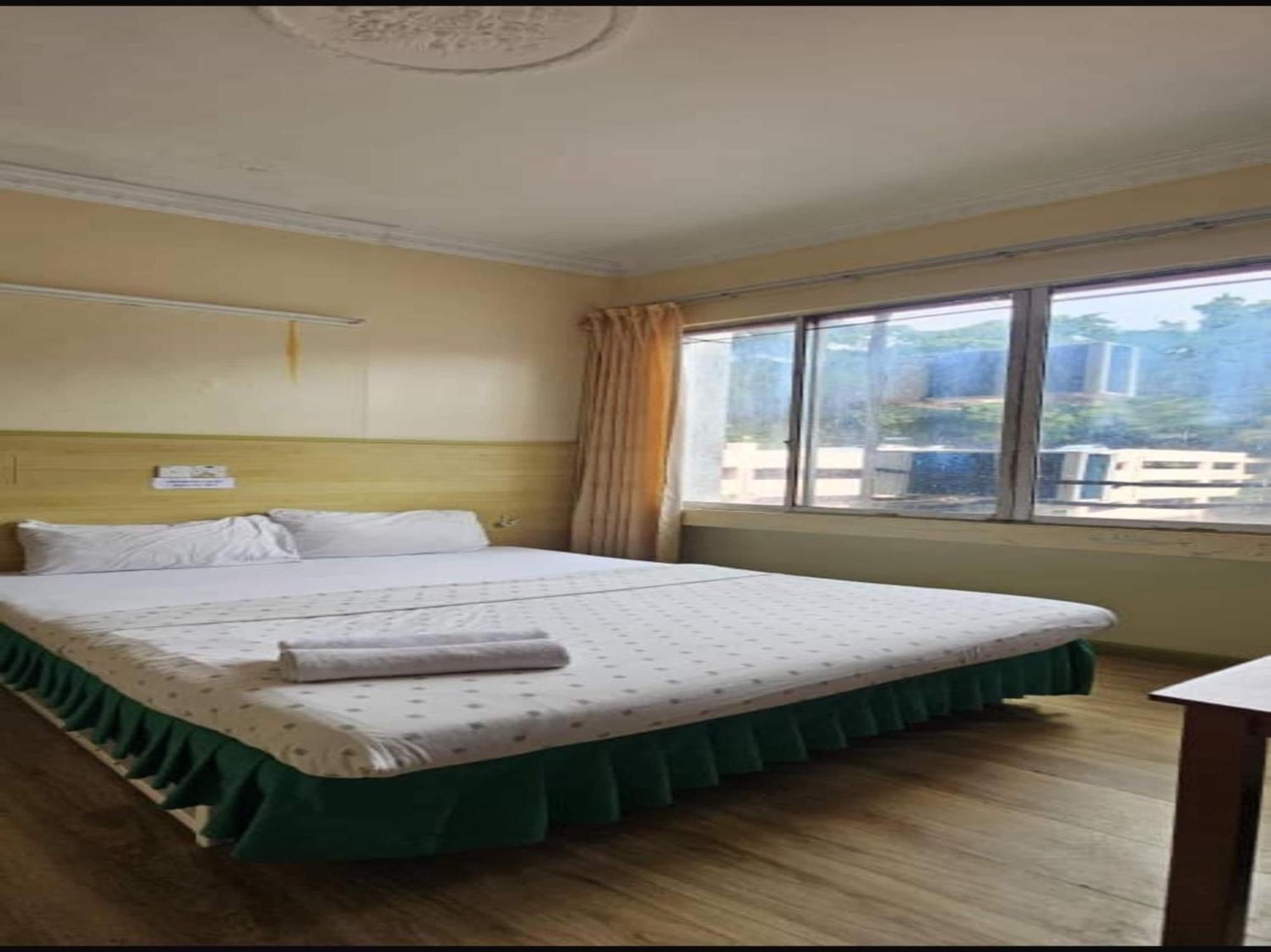 Oyo 90979 Sianglory Inn Kota Kinabalu Extérieur photo