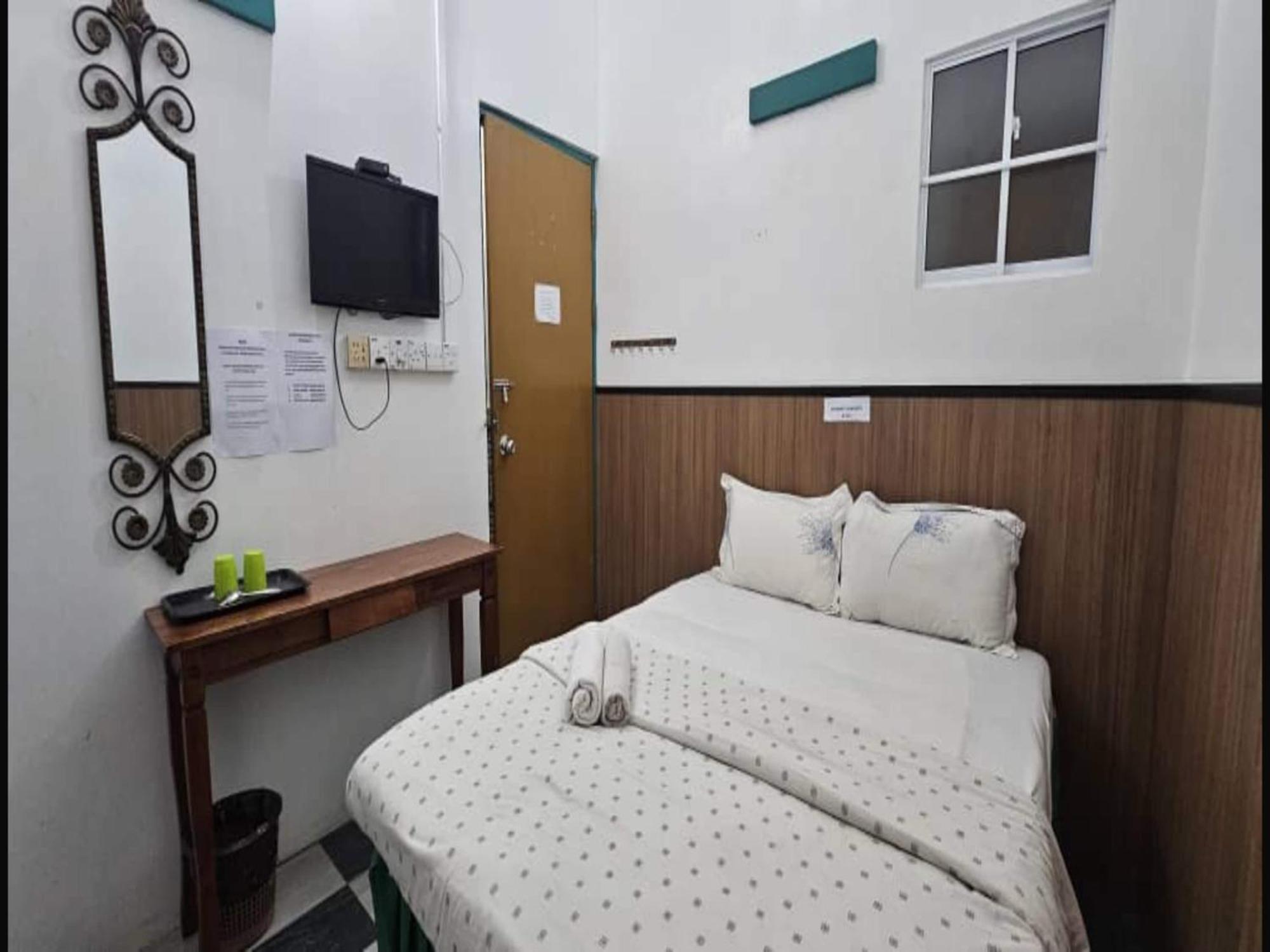 Oyo 90979 Sianglory Inn Kota Kinabalu Extérieur photo