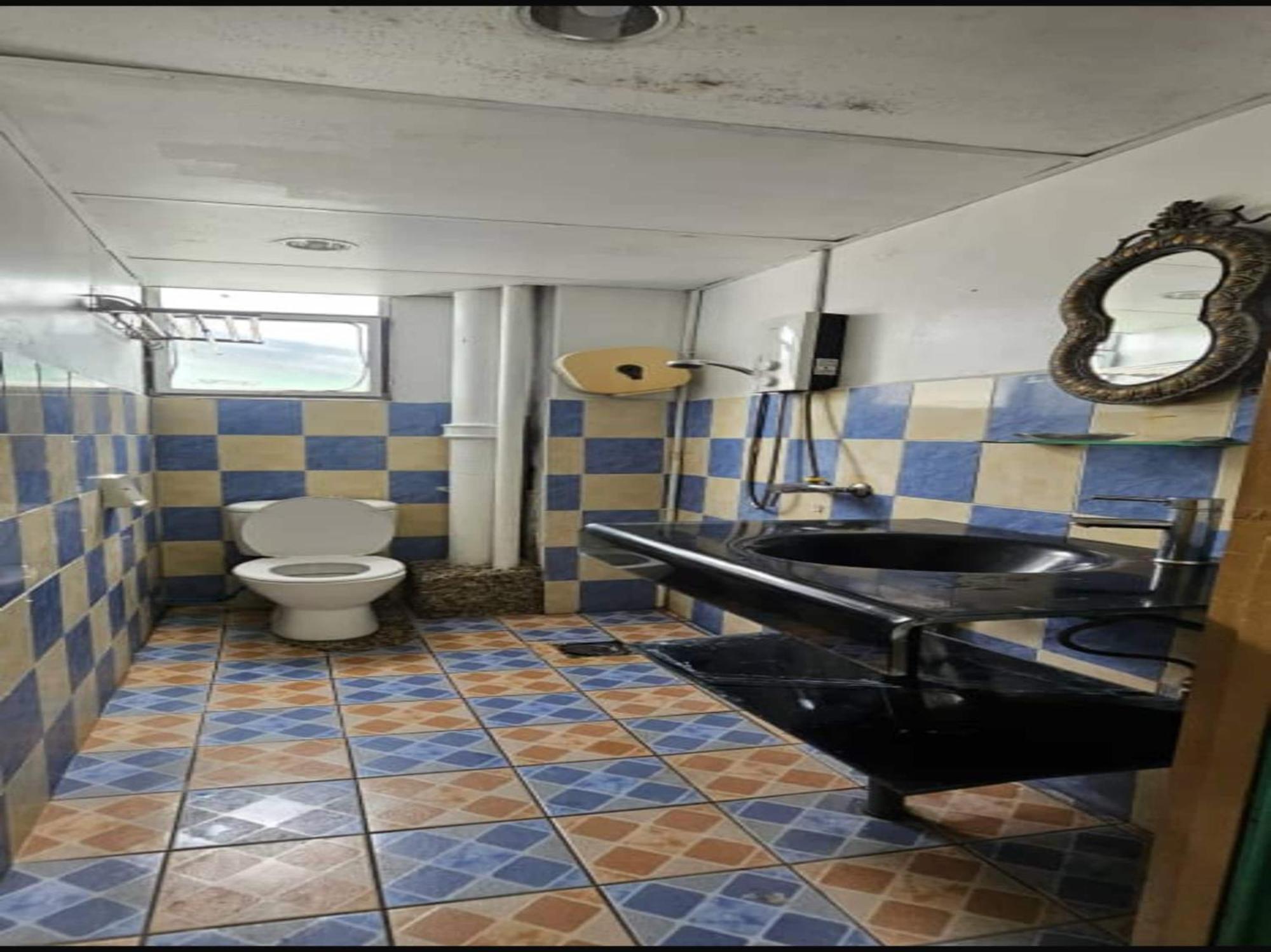 Oyo 90979 Sianglory Inn Kota Kinabalu Extérieur photo